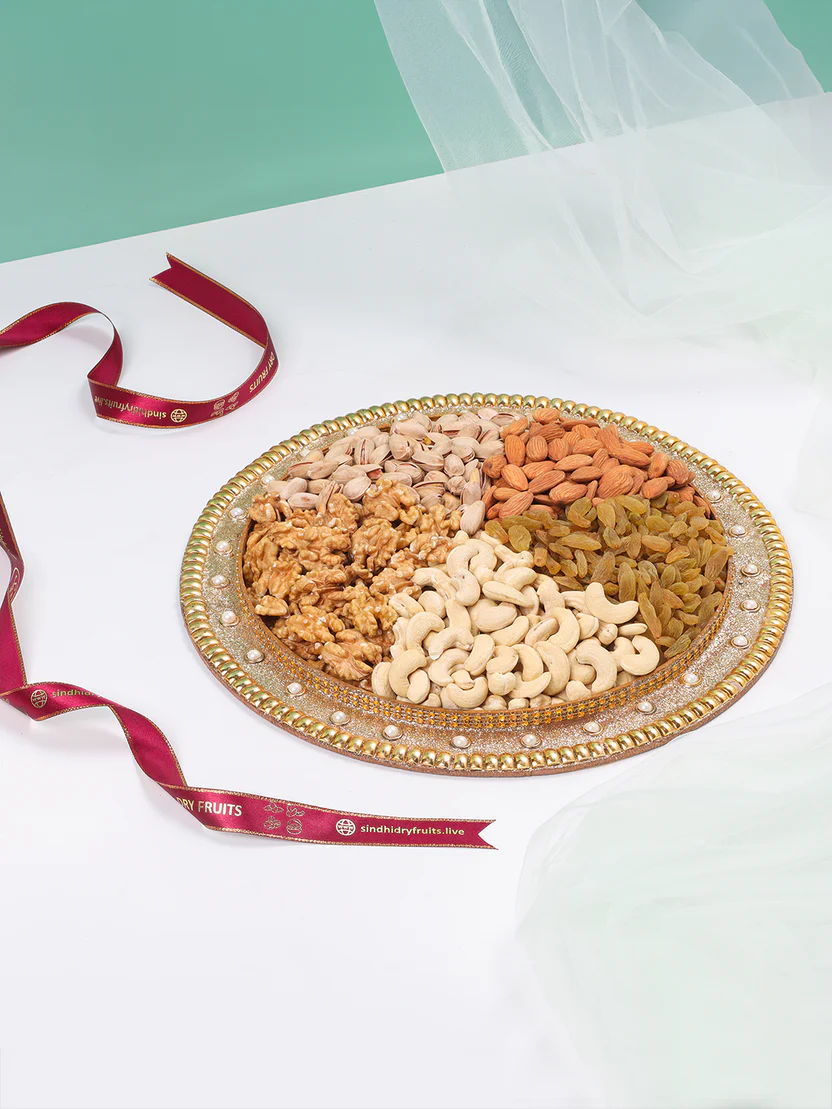 GOLDTHAALC Regal Five-Nut & Fruit Gourmet Tray, 1.25 Kg Net Contents - Image 1